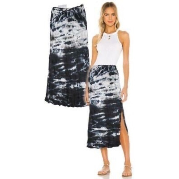Young Fabulous & Broke Dresses & Skirts - Young fabulous and broke navy tie dye skirt medium